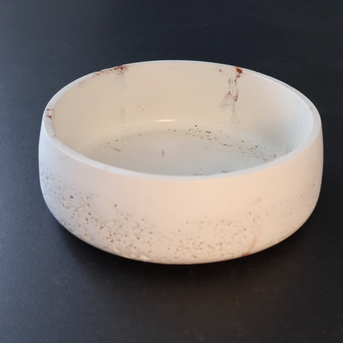 Plat Jesmonite et éclat de vanille 18*6cm