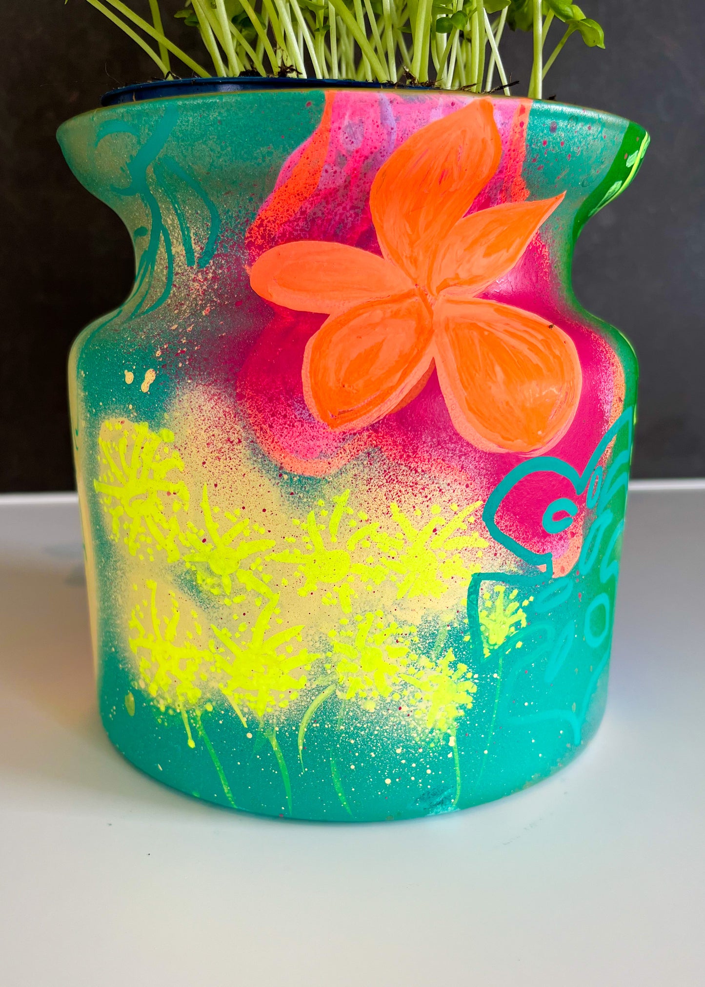 Vase à Tulipes ou pot de fleurs