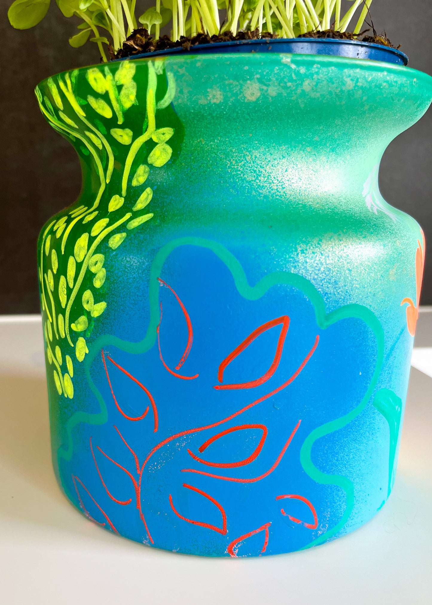 Vase à Tulipes ou pot de fleurs