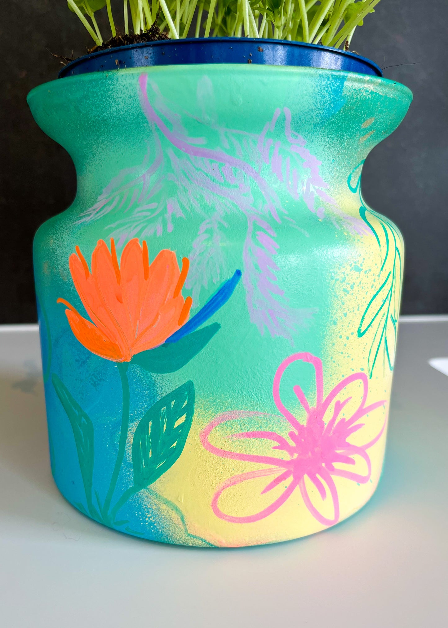 Vase à Tulipes ou pot de fleurs
